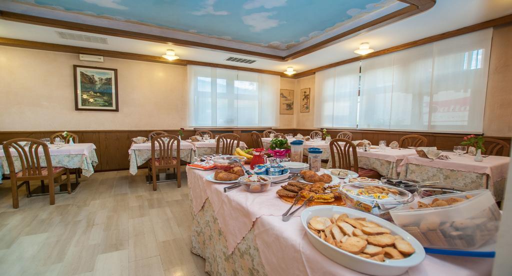 Albergo Sayonara Комано-Терме Екстер'єр фото